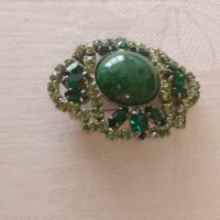 Винтидж съветска брошка. Брошка със зелени кристали-   камъни. , снимка 2 - Антикварни и старинни предмети - 44396471