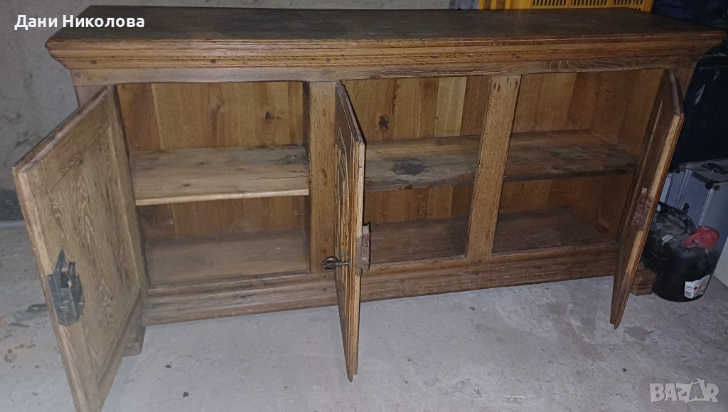 Масивен шкаф, снимка 1