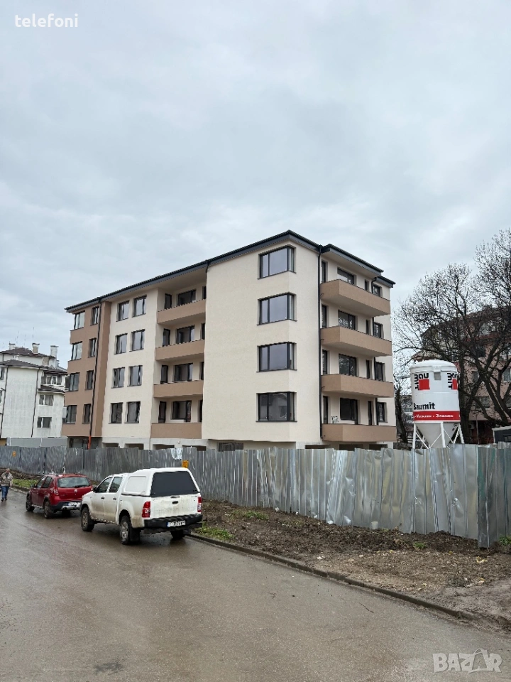 Двустаен апартамент 88кв.м кв.БОРОВЕЦ ул.Росица 7, снимка 1