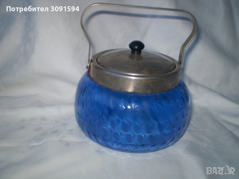 Ретро Бонбониера Синьо стъкло метален капак с дръжка, снимка 1