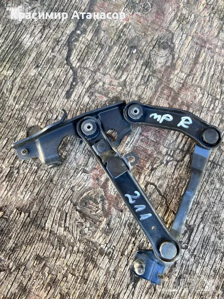 Панта преден капак дясна за Мерцедес Е-класа W211.2118800228, снимка 1