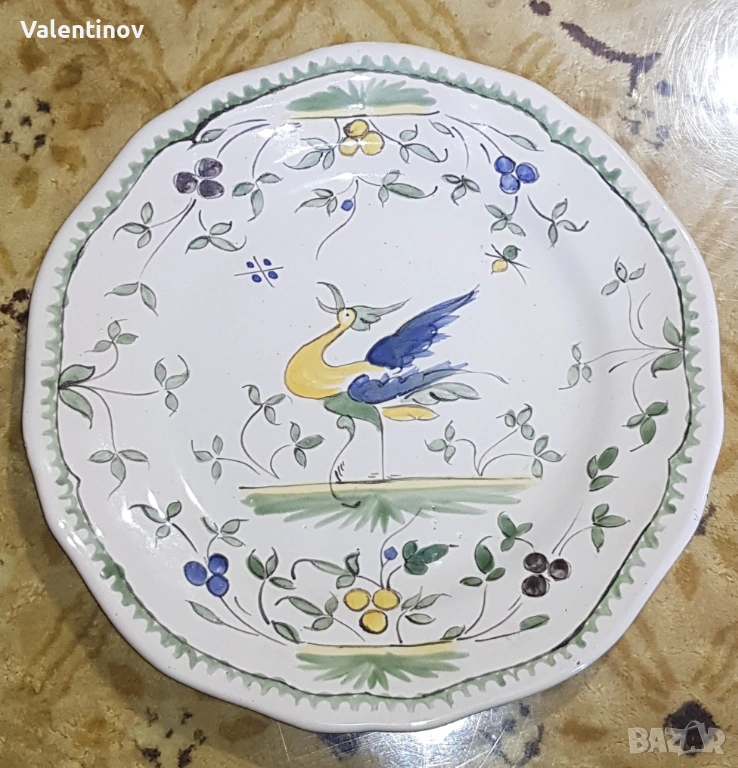 Старинна керамична чиния - Moustiers- Франция , снимка 1