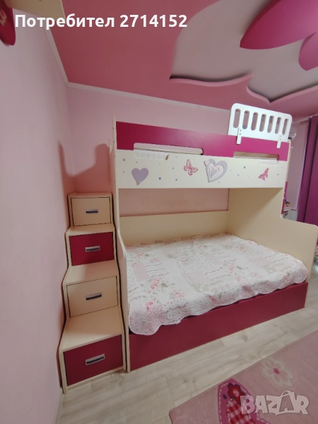 Двуетажно легло със стълбище. Цвят ванилия и розово лпдп 18мм. Долното легло е с р-ри 120/190 см. с , снимка 1