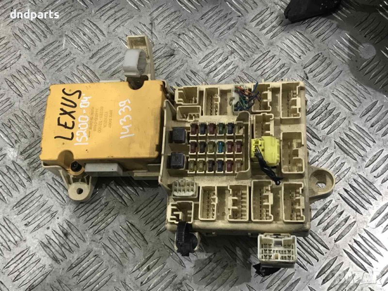 Бушонно табло с модул Lexus IS200,2004г., снимка 1