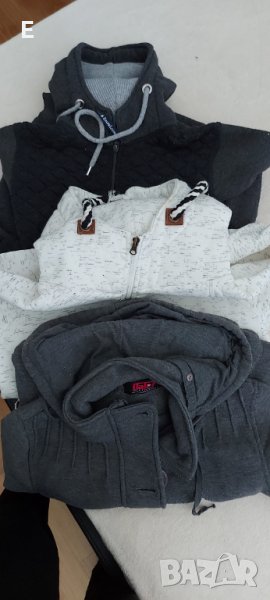 Три дамски суичера продавам, снимка 1