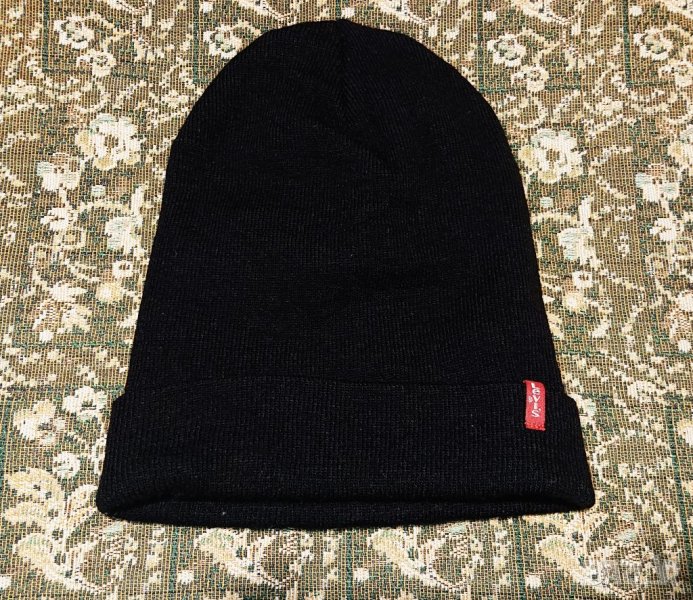 Levis в Шапки в гр. Велико Търново - ID38633001 — Bazar.bg