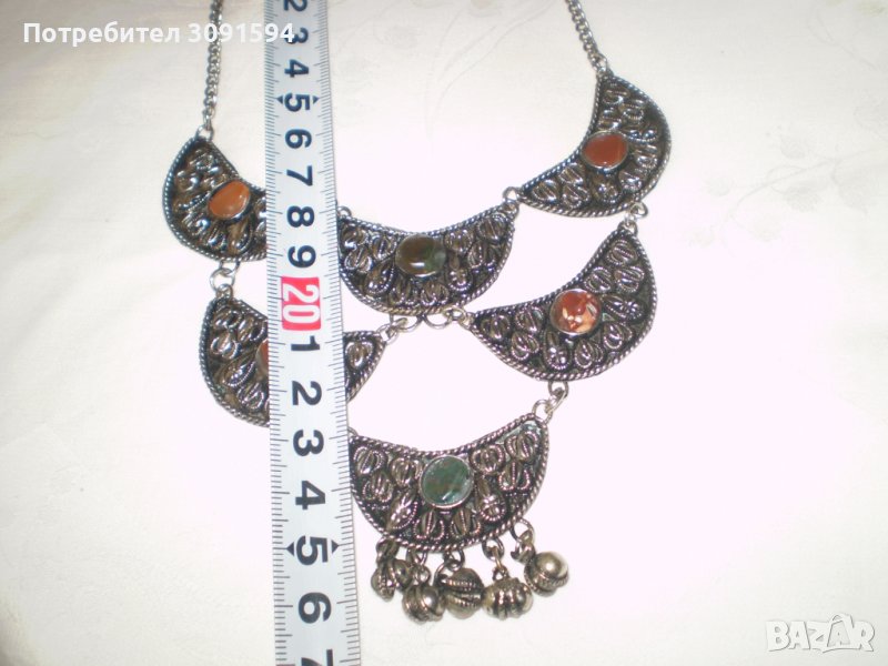 Ретро накит бял метал с ахат, снимка 1
