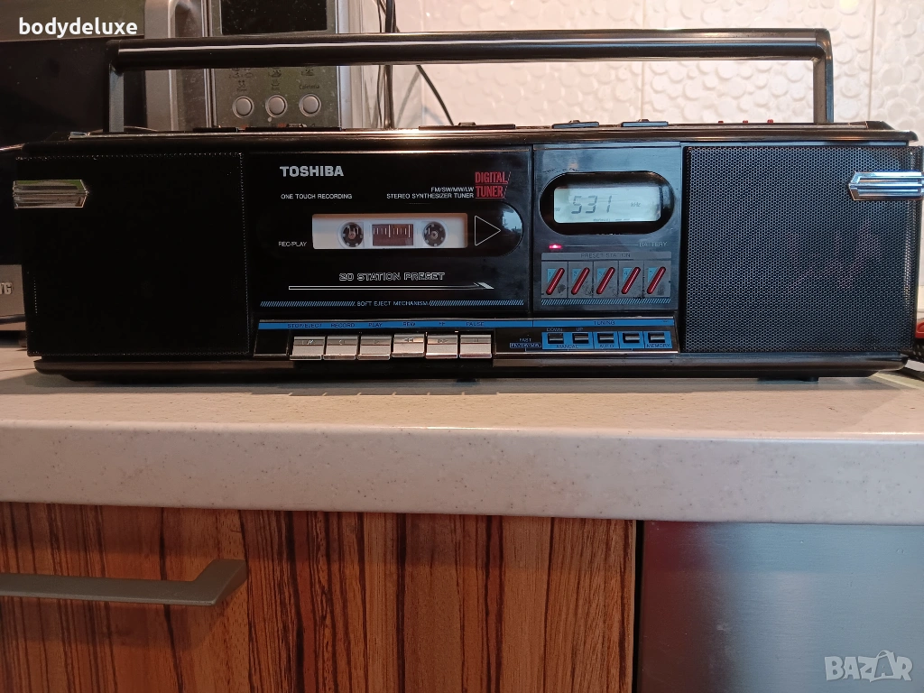 TOSHIBA RT-8046 радио-касетофон, снимка 1