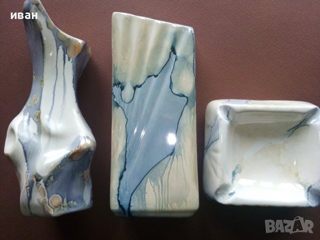 Комплект от две стари малки вази +пепелник.