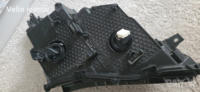 Ляв фар за Лексус RX, снимка 4 - Части - 51930127