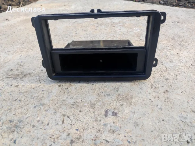 рамка радио VW голф 5/6, снимка 1