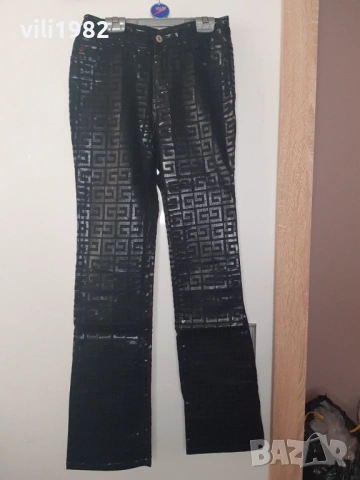 Дамски Черен Панталон Guess Jeans Glamour размер 27, снимка 2 - Панталони - 54024917