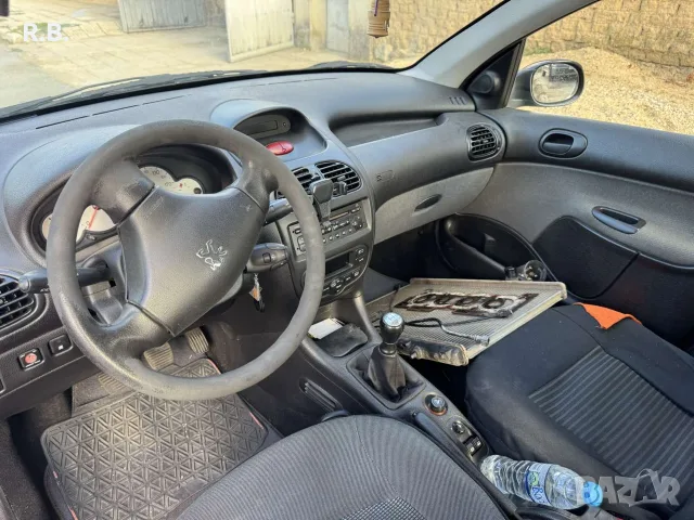 Peugeot 206/Пежо 206, 2009 г, 1.4, 75 кс, бензин, 112,000 км от първи собственик, снимка 10 - Части - 55861030