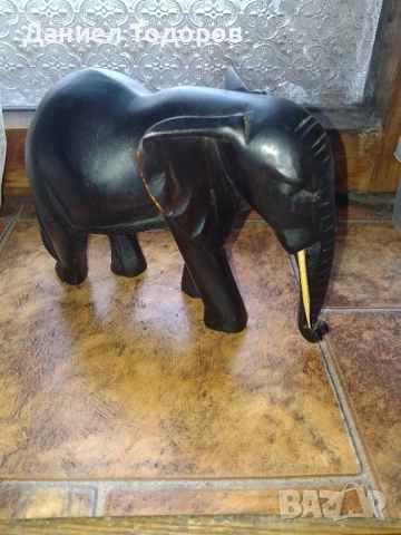 Масивна Дървена Фигура , Слон от Абанос.