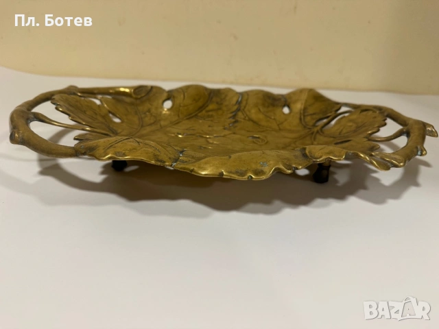 Стар бронзов поднос, снимка 2 - Антикварни и старинни предмети - 54138806