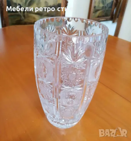 Елегантна кристална ваза. Ръчно гравирана.Чудесен декор към всеки дом. , снимка 5 - Други стоки за дома - 47875959