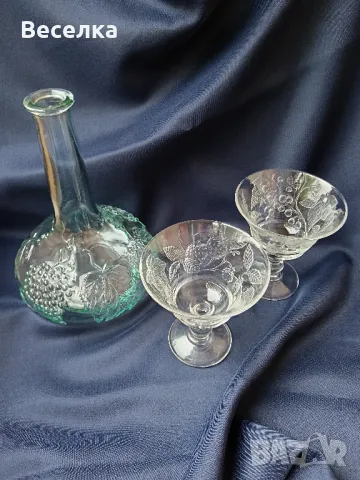 Стъклен комплект за двама - релефно стъкло с горски плодове 