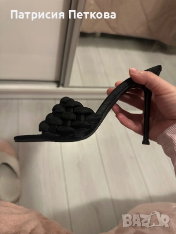 Сатенени елегантни черни сандали / чехли на ток Simmi London, размер 39, черен цвят, цена 20 евро, снимка 10 - Чехли - 54017238