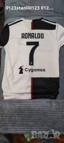 Детски спортен екип оригинален на аdidas, снимка 3 - Други - 54159734