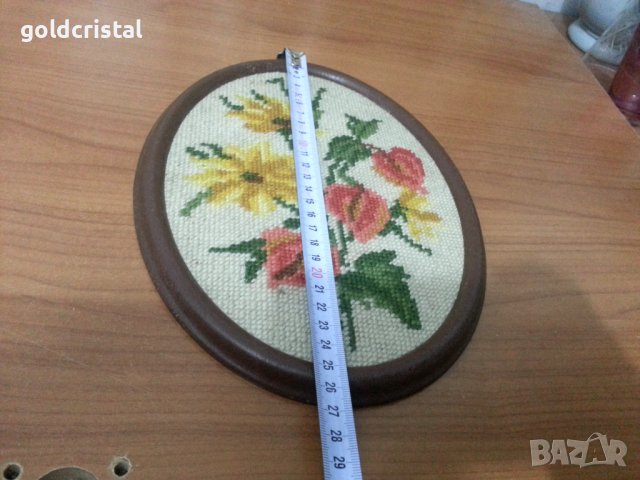 Гоблен в рамка ръчно ушит , снимка 3 - Антикварни и старинни предмети - 38494994