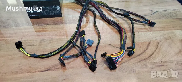 Продавам работещо захранване Еvga 430W, снимка 2 - Захранвания и кутии - 55980325