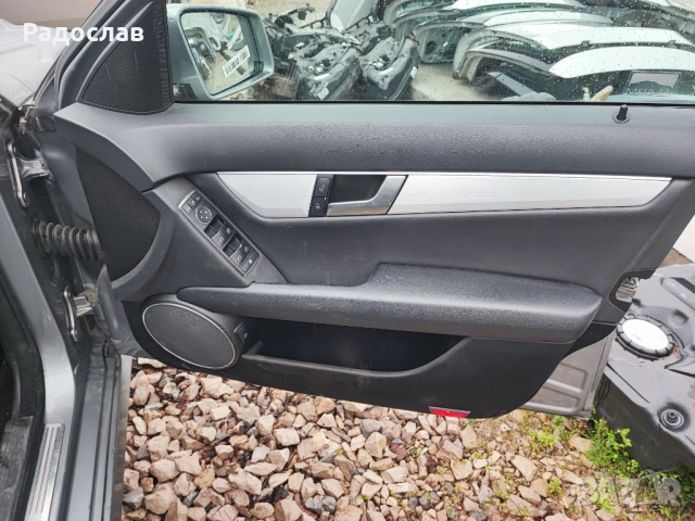 Салон от Мерцедес Ц класа W204 седан , снимка 5 - Части - 54092839