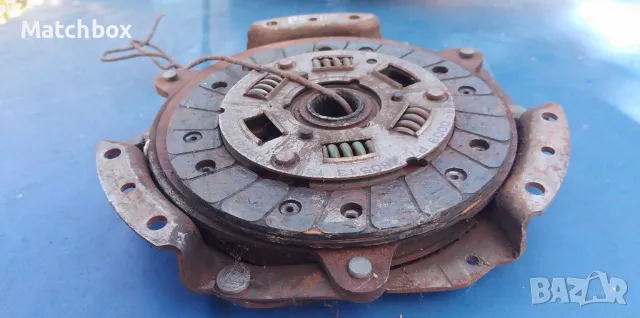 Притисквателен и феродов диск за Рено Туйнго 95г 1.0, снимка 2 - Части - 47509490