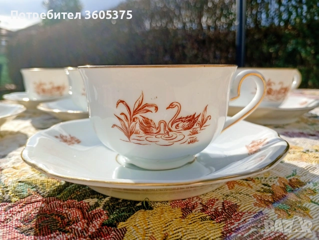 Стар порцеланов сервиз за кафе от Bohemia Чехословакия , снимка 9 - Други ценни предмети - 53101150