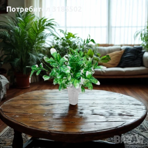 Изкуствена аранжировка от зелени клонки с бели акценти – Стилна нотка свежест за интериора, снимка 3 - Изкуствени цветя - 51227570