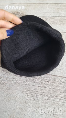 2559 Топла черна плетена зимна шапка S размер, унисекс, снимка 5 - Шапки - 35048684