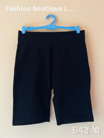 Комплект в черно бандажен спортен рипсен бюстие с панталонки с висока талия S / M размер 🖤🖤🖤🖤, снимка 5 - Спортни екипи - 52052346