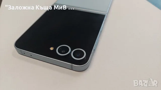 Samsung Z Flip 6 5G 256 GB Като Нов, снимка 5 - Samsung - 55903871
