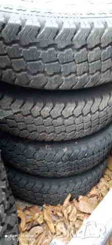 Гуми за джип 215/75/15, снимка 5 - Гуми и джанти - 47932927