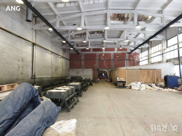 Продава производствена и складова база 