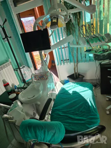 Продавам стоматологичен юнит Антос А5 , снимка 2 - Медицински, стоматологични - 49968591