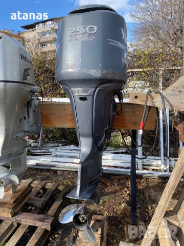Yamaha F250 U, снимка 2 - Воден транспорт - 52501350