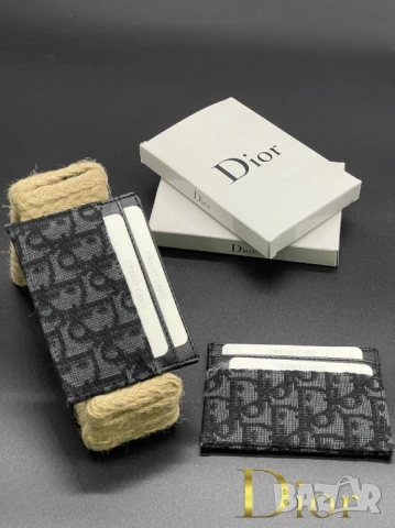 визитници christian dior , снимка 3 - Портфейли, портмонета - 51387452