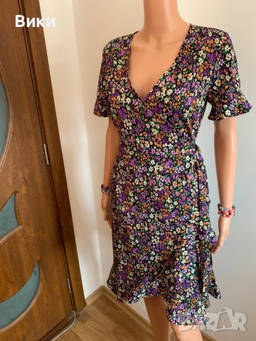 Рокля на цветя, снимка 10 - Рокли - 40464857