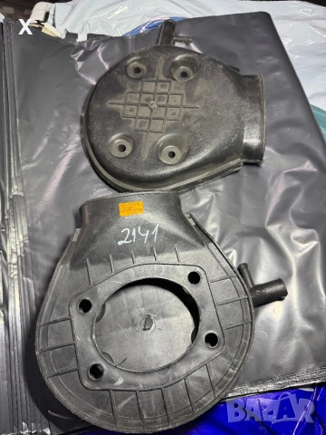 КАПАК КАРБУРАТОР МОСКВИЧ 21412-1109320 НОВ ОРИГИНАЛЕН