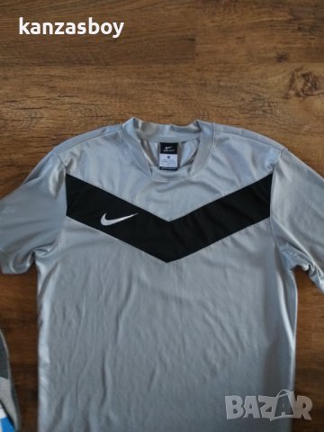 Nike - страхотна мъжка тениска, снимка 5 - Тениски - 42897540