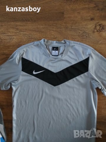 Nike - страхотна мъжка тениска, снимка 5 - Тениски - 42897540