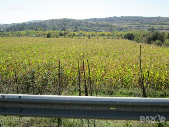 Продавам имот в землището на село Горна Малина директно до главен път, снимка 5 - Земеделска земя - 37381522