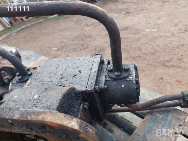 Части от Багерна уредба на трактор , снимка 11 - Индустриална техника - 16969601