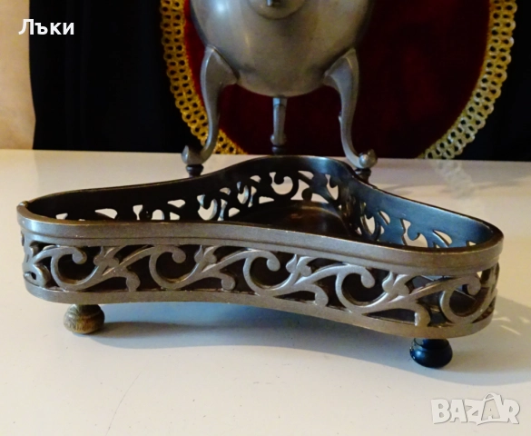 Калаен диспенсър за вино,ракия,чай,2 л.,1.1 кг. , снимка 4 - Антикварни и старинни предмети - 52280941