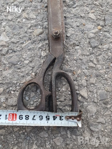 Стара шивашка ножица 34 см., снимка 6 - Антикварни и старинни предмети - 50786418