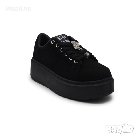 Дамски спортни обувки от еко велур на платформа и подвижен метален аксесоар, снимка 2 - Дамски ежедневни обувки - 52096648