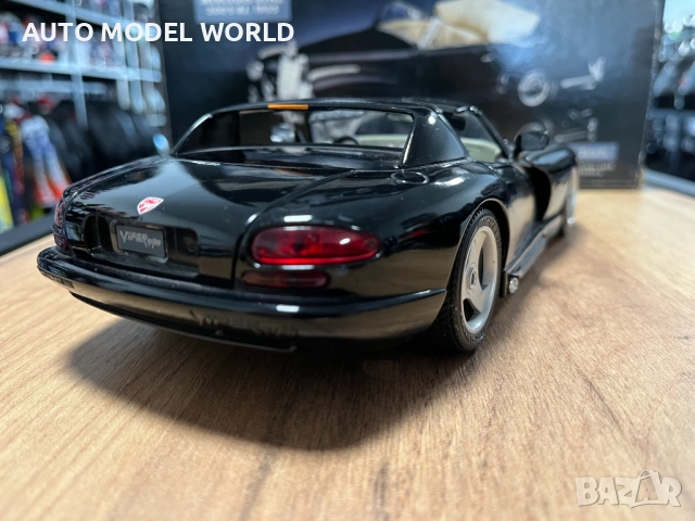 Метална колекционерска количка модел DODGE VIPER SRT 1:18 мащаб, снимка 3 - Колекции - 52281286