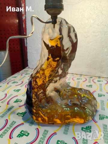 Декоративна настолна лампа от смола , снимка 2 - Декорация за дома - 52318754