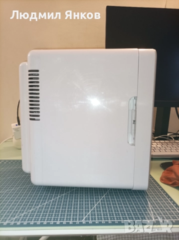 Мини хладилник за козметика ArstroAI, снимка 3 - Хладилници - 52566230