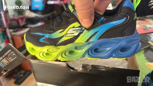 НОВИ Маратонки Scechers и Nike Giannis Immortality 4 "Halloween" 35,5, снимка 13 - Детски маратонки - 52197223